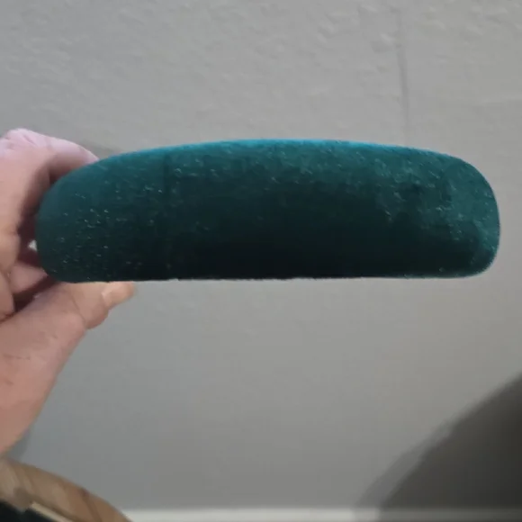 Nordstrom Holiday Hair Accessory Collection - Picture 3 of 11